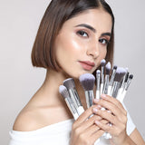 Plume ANGLED CREASE BLENDING/NOSE CONTOUR BRUSH P10