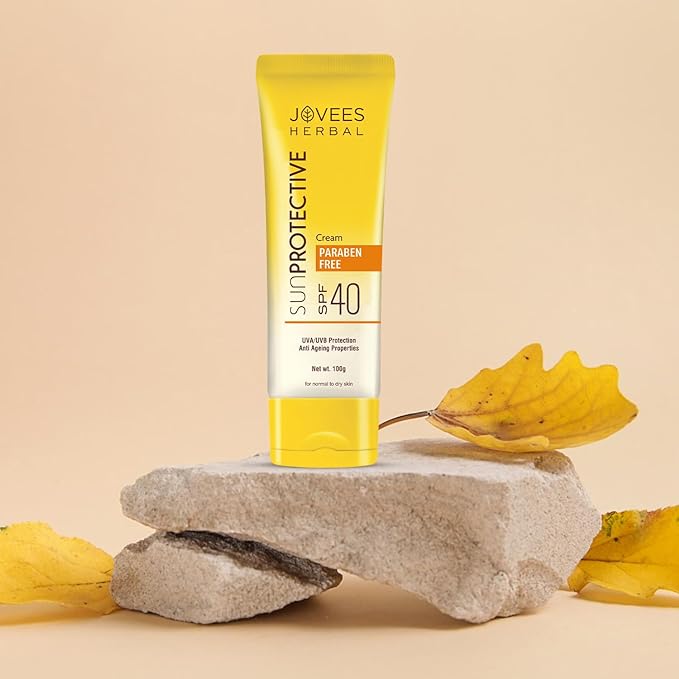 Jovees Herbal Sun Protective Sunscreen SPF 40, 100g | Lightweight and Oil Free - UVA & UVB Protection | Normal to Dry Skin Types | Paraben & Alcohol Free