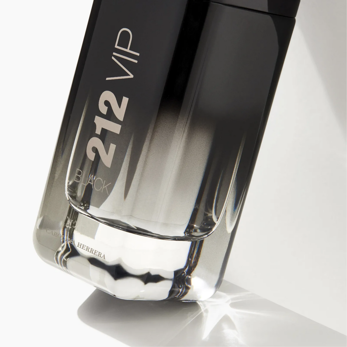 Carolina Herrera 212 VIP Black Eau de Parfum for Men
