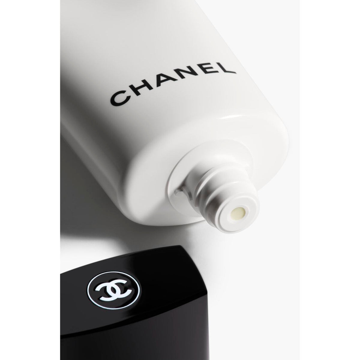 Chanel LA MOUSSE Creme Nettoyante Cleansing Cream - To - Foam 150ml
