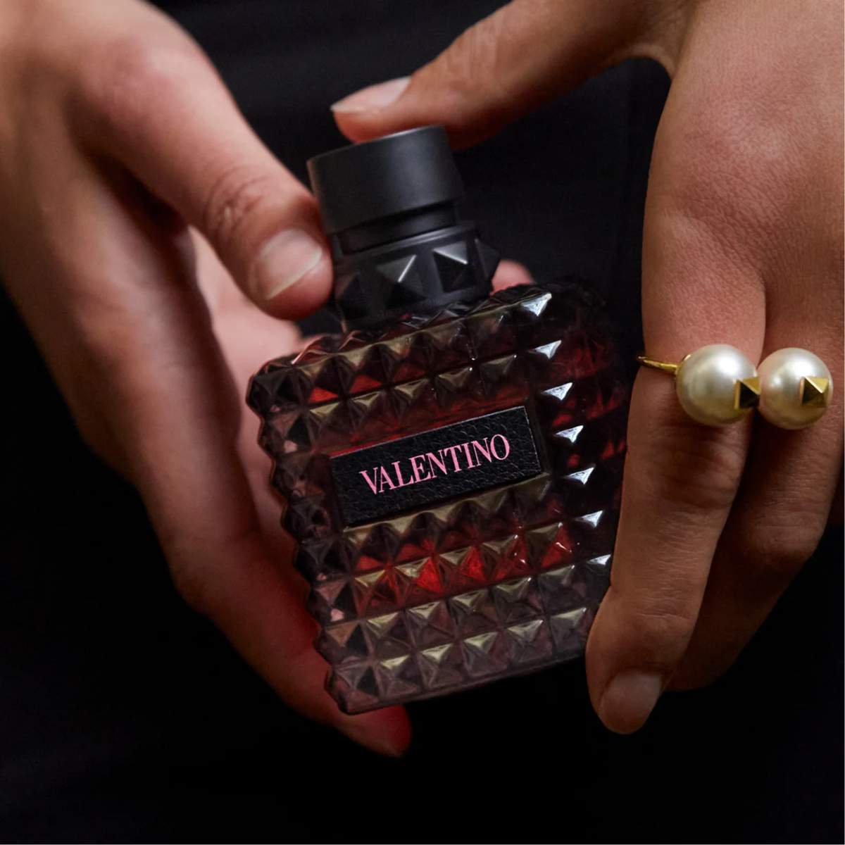 Valentino Born In Roma Intense Donna Eau de Parfum for Women